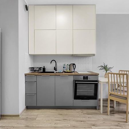 ורשה Wlochy Klinkierowa Comfort Apartment מראה חיצוני תמונה