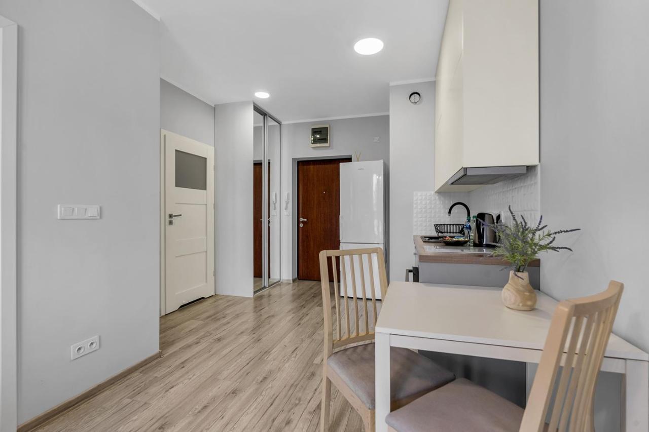 ורשה Wlochy Klinkierowa Comfort Apartment מראה חיצוני תמונה